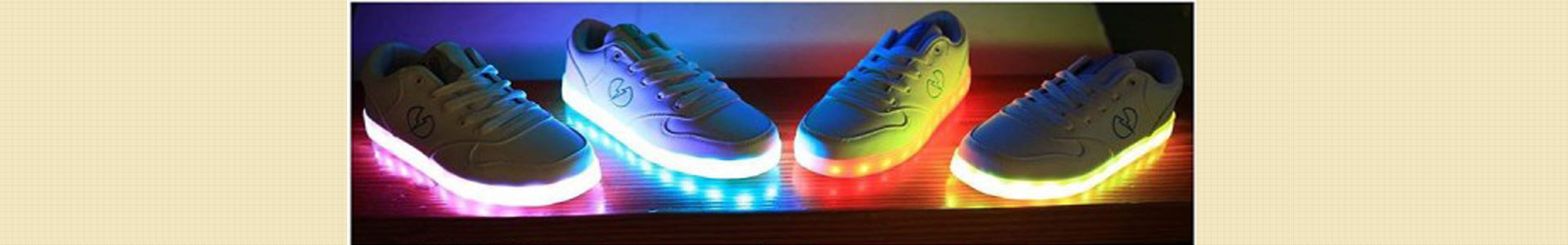 خرید کفش چراغ دار LED کفش بچه گانه و بزرگسالان ویژه تابستان 240هزار